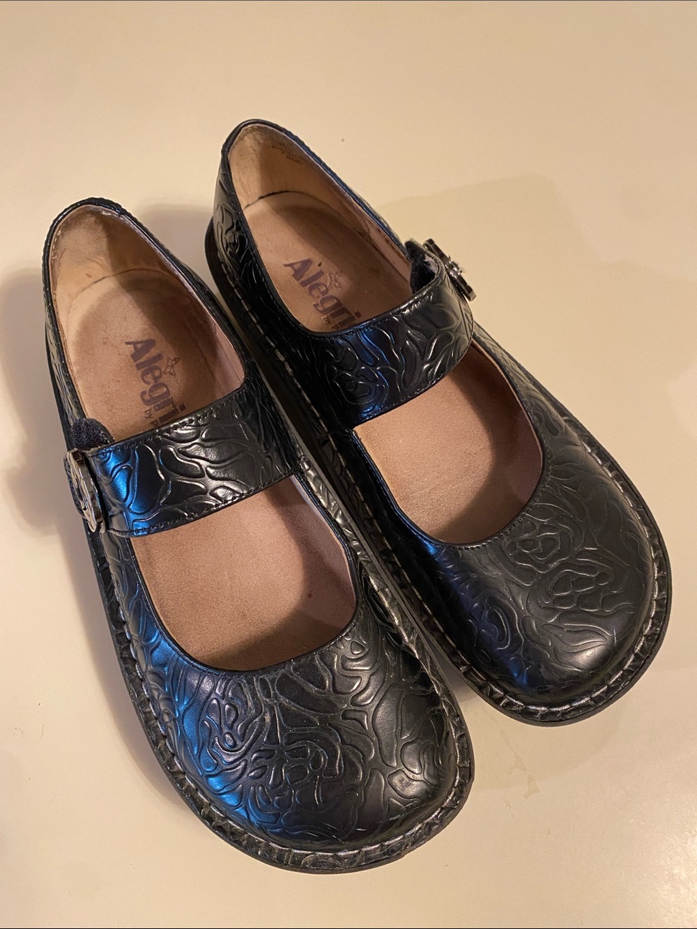 Alegria Black Embossed Mary Jane Leather Dress Shoes-38 Platforms Boho Comfy